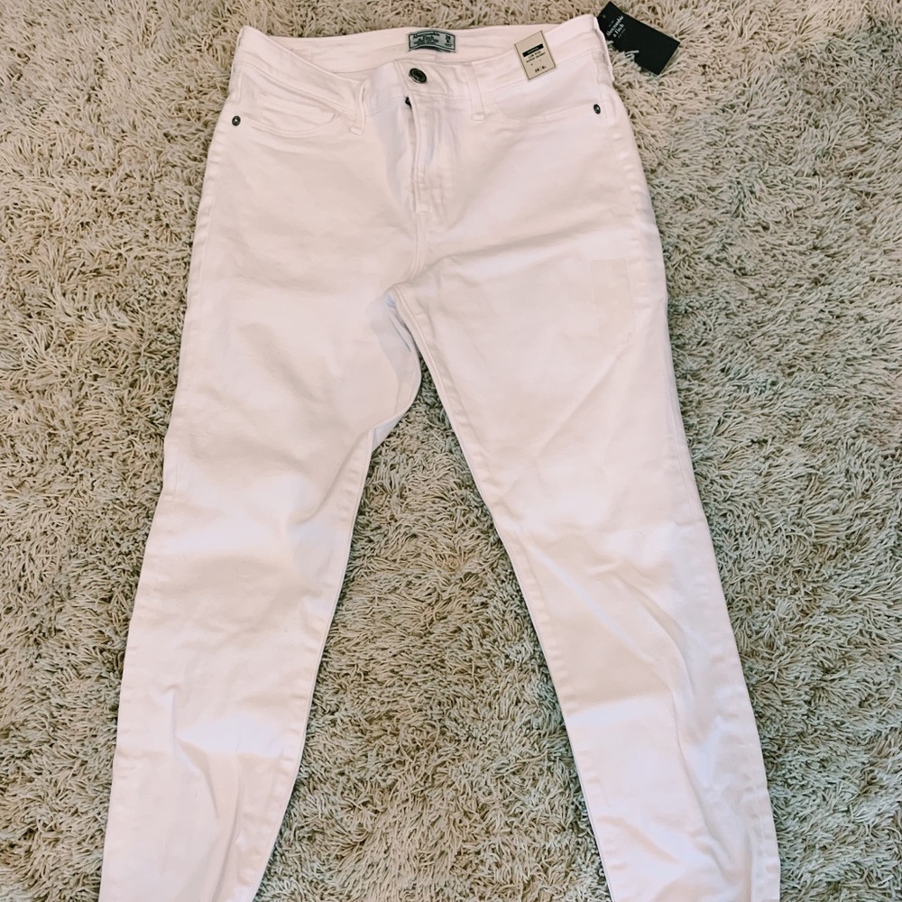 NEW WITH TAGS Low Rise Skinny Jeans
